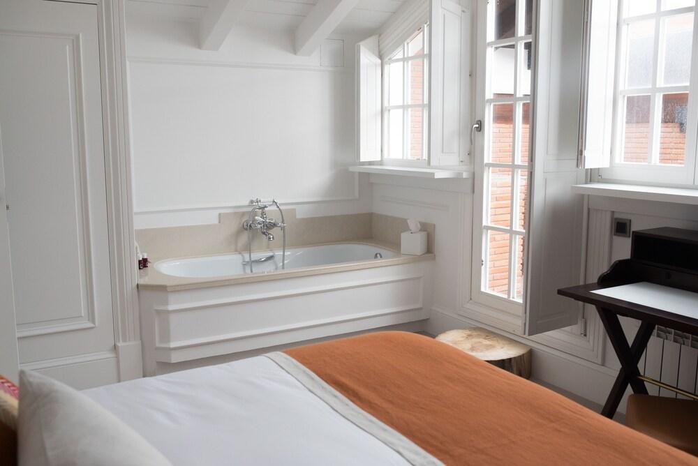 Villa Magalean Hotel & Spa Hondarribia Ngoại thất bức ảnh